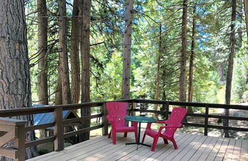 Strawberry Cabin | Mountain fun! Cozy Strawberry /Twin Bridges Cabin - 2 Bedroom is a loft