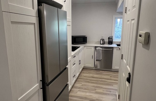 South Lake Tahoe Apartment | Mountain Getaway! Close to Popular Beaches and Heavenly Ski Resort.