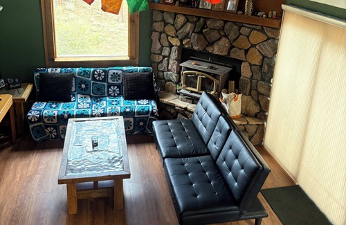 Pine House | Mountain Getaway Near Red Rocks