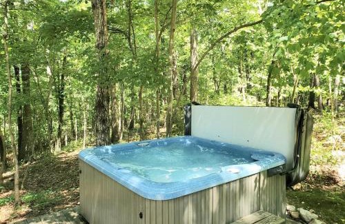 Luray House | Mountain Hideaway