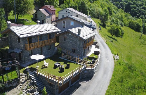 Roburent Ski Chalet | Mountain holidays - Mongioie chalets with panoramic views.