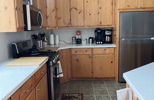 Government Camp House | Mountain home perfect for large groups in the heart of Government Camp