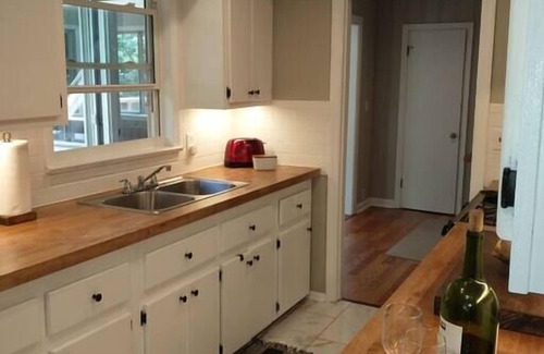 Chattanooga House | mountain house feel only 3.5 miles to downtown on missionary ridge