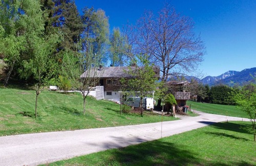 Ludmannsdorf House | Mountain house in a quiet location with tree house near Wörthersee