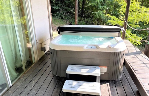 Cana House | Mountain house in Fancy Gap w/hot tub, great room w/bar & games w/beautiful view