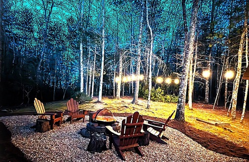 Brasstown Cabin | Mountain Laurel Cabin, Private Acre Size Pond, Folk School, Fishing, Dish,WiFi