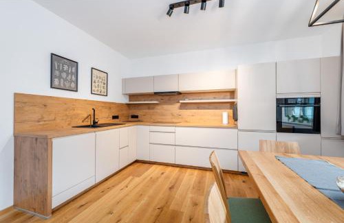 Groebming Apartment | Mountain Lodge - by myNests