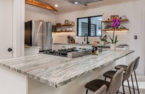 Hendersonville House | Mountain Majesty in Hendersonville