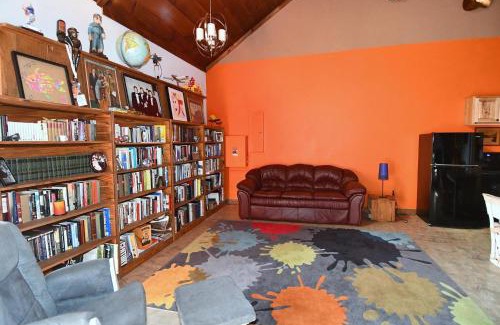 Berkeley Springs House | Mountain Meltdown - Pet Friendly, Grill, Wifi, Fire Pit, EV Station -Shared Space - Grill, Fire Pit, Covered Porch, Fountain Pond