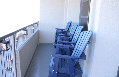 Sugar Mountain Condo | Mountain Memories at Sugar Top! 8th floor facing the slopes with amazing sunsets