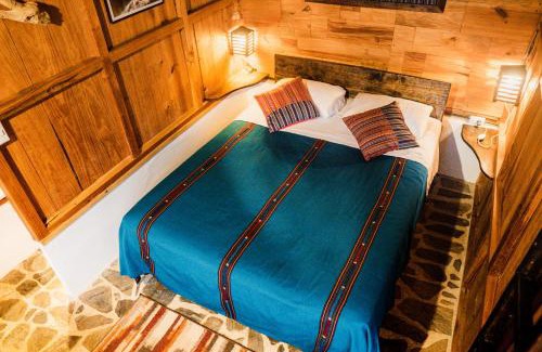 Alta Verapaz Bed & Breakfast | Mountain Nest