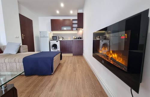 Kvartal Noviya Grad Apartment | Mountain Paradise 2 - Cosy 2 Bed Mountain View Apartment - Washer