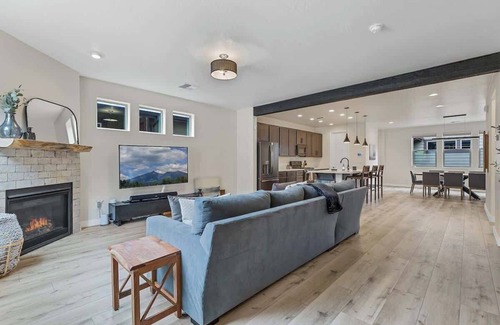 Flagstaff House | Mountain Retreat in the Pines