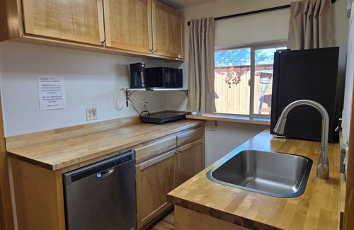 Northport Apartment | Mountain Retreat on the Mighty Columbia River