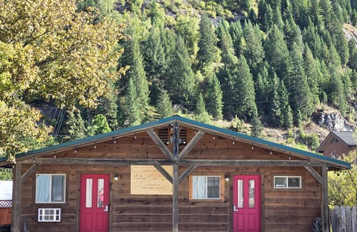 Northport Apartment | Mountain Retreat on the Mighty Columbia River