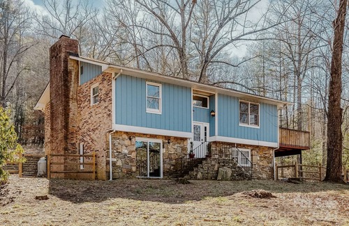 Hendersonville House | Mountain Retreat at Stone's Throw
