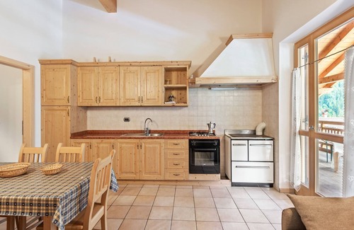 Caldes Apartment | Mountain Retreat with Sauna