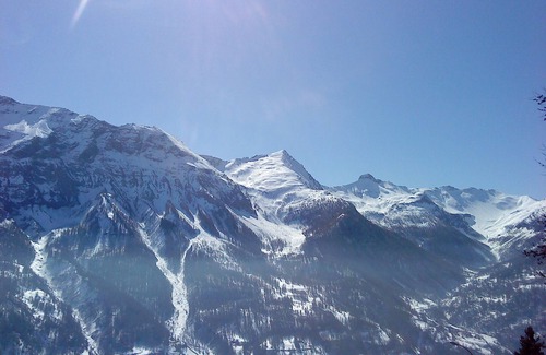Orcieres-Merlette Apartment | Mountain-side apartment with mountain views, private terrace and Wi-Fi