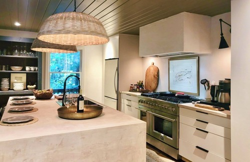 Big Canoe House | Mountain STREAM in BIG CANOE greenbelt trails GAMEROOM sauna pool table firepits