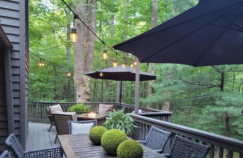 Big Canoe House | Mountain STREAM in BIG CANOE greenbelt trails GAMEROOM sauna pool table firepits