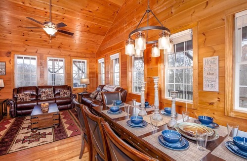 Boone Cabin | Mountain-Style Cabin Just Above Boone