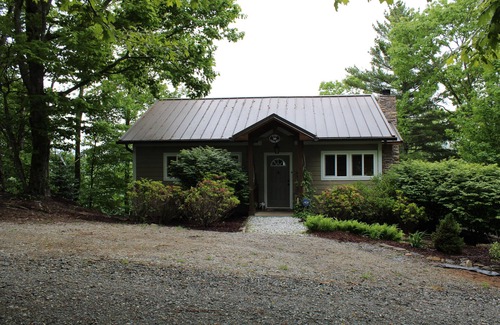 Cullowhee House | Mountain Top luxury cabin Cashiers Smokey Mountains NC USA