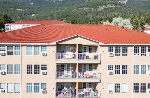 East Kootenay Apartment | Mountain View Villas with Fairmont Creek Vacation Rentals