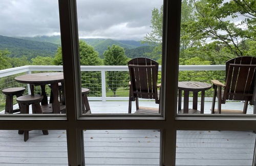 Waynesville House | Mountain View And Creek House On 5 Beautiful Private Acres