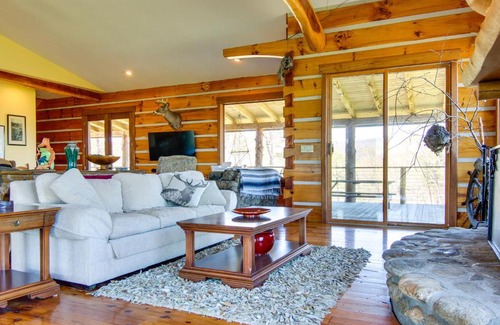 Marshall House | Mountain View and Fire Pit Rustic Marshall Getaway!