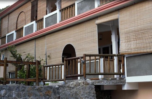La Gaulette Apartment | Mountain View Apartment