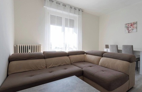 Novara Apartment | Mountain View Apartment