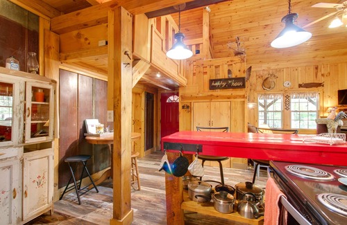 Ellijay Cabin | Mountain-View Appalachian Escape: Bike Trails!