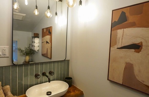 Ironton Apartment | Mountain View at Pickle & Perk