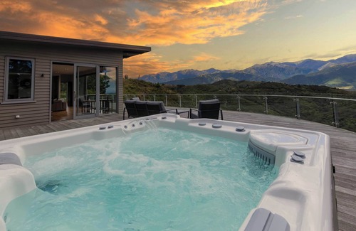 Kaikoura House | Mountain View Chalet