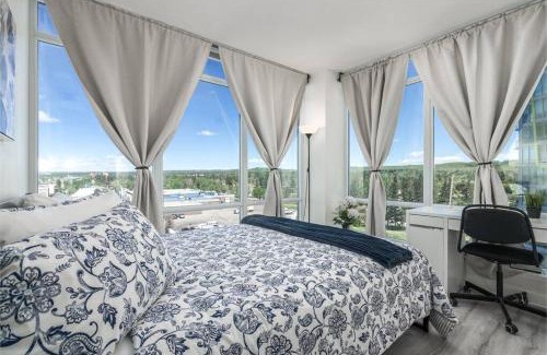 Brentwood Apartment | Mountain view Condo beside UofC, CTrain, Mall, Gym