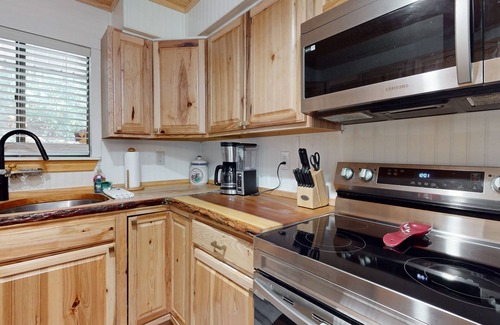 Sapphire Condo | Mountain-view condo with pools, hot tub, sauna, tennis, game room, & balcony