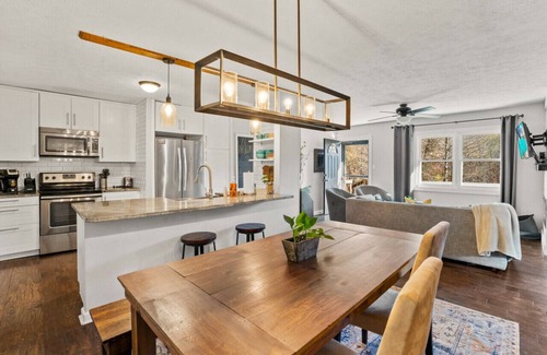 Candler Cottage | Mountain View Cottage with Hot Tub