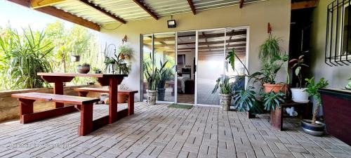 Vanrhynsdorp House | Mountain View Guesthouse