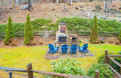 Waynesville House | Mountain-View Hideaway