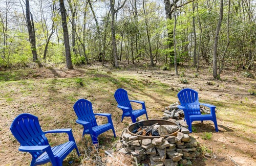 Franklin Cabin | Mountain View Home in Franklin < 9 Mi to Gem Mine!