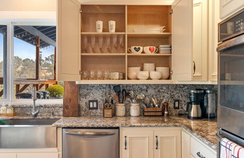 California Wine Country House | *Mountain View in Highly desired Russian River Estate