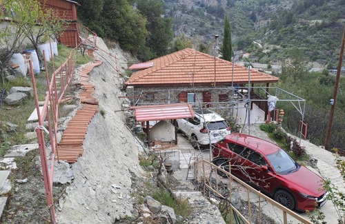 Nicosia House | Mountain view Ioannis Ylation Saranti