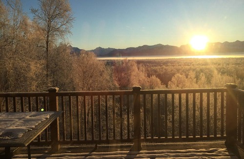 Knik-Fairview House | Mountain View Loft