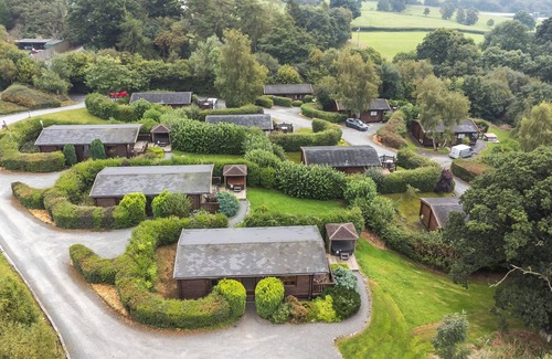 Rhayader Cottage | MOUNTAIN VIEW, pet friendly, with hot tub in Rhayader