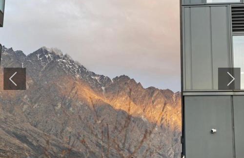 Frankton Apartment | Mountain View Retreat