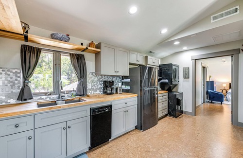 Cottonwood Heights Apartment | Mountain View + Shared Hot Tub: Apt by Ski Resorts