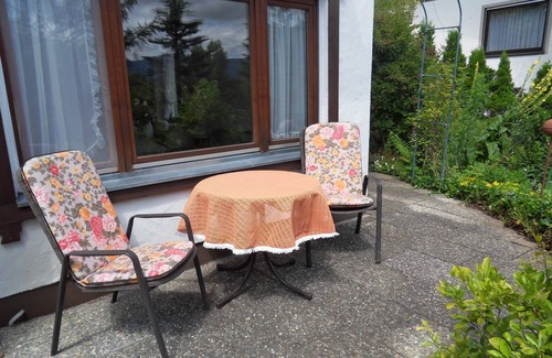 Grundl Apartment | Mountain view, South and East-facing terrace-your “garden room” all year round