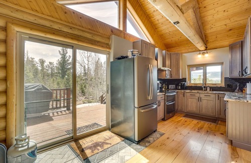 Crystal Lake Cabin | Mountain-View Front Range Colorado Vacation Rental