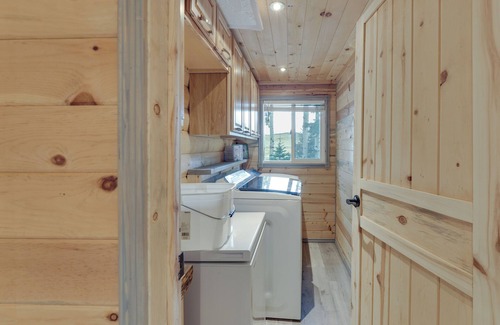 Fort Garland Cabin | Mountain Views: Cabin in Fort Garland Near Hiking
