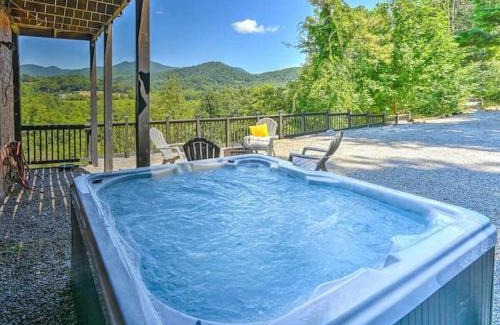 Canton House | Mountain Views Covered Deck w Hot TubSleeps 11